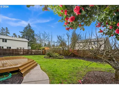 5916 SE Knapp Street Portland OR 97206