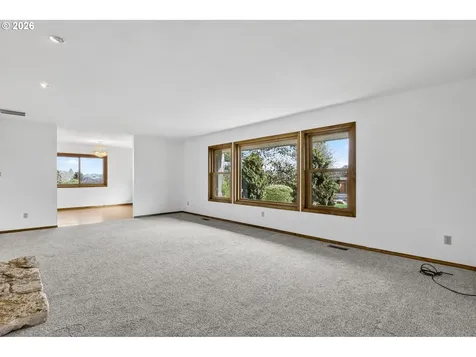 14067 SE Eklund Avenue Boring OR 97009