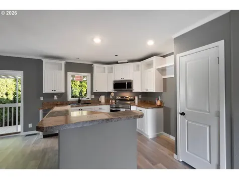 4849 San Francisco Drive Salem OR 97305