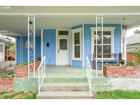 601 S Water Street Silverton OR 97381