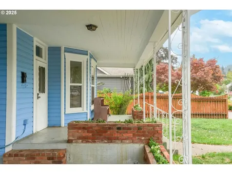 601 S Water Street Silverton OR 97381