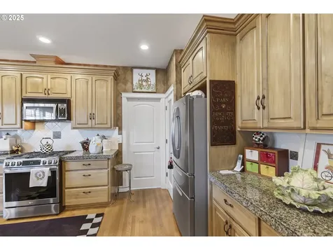 14609 NW Blackthorne Lane Portland OR 97229