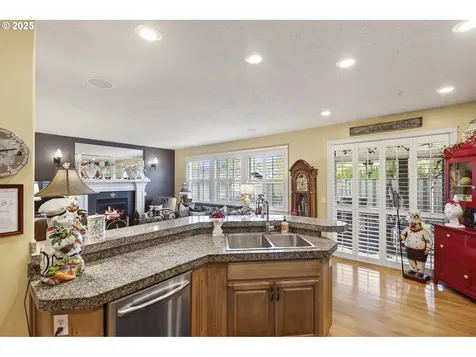 14609 NW Blackthorne Lane Portland OR 97229