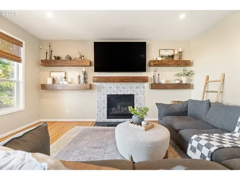5555 Summit Street West Linn OR 97068