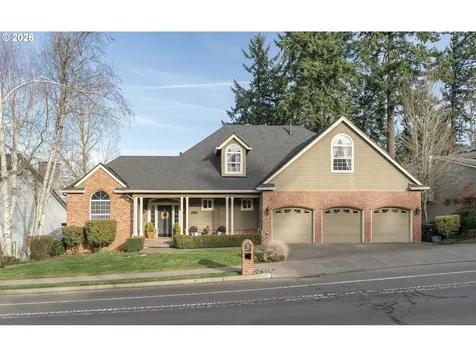 5555 Summit Street West Linn OR 97068