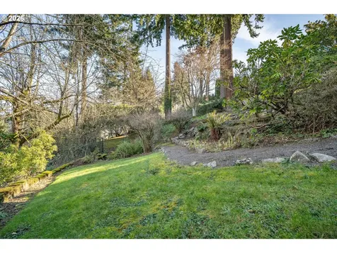 5555 Summit Street West Linn OR 97068