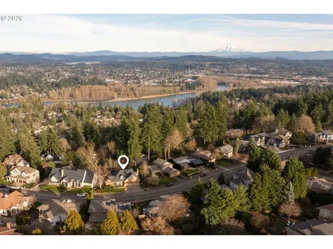5555 Summit Street West Linn OR 97068