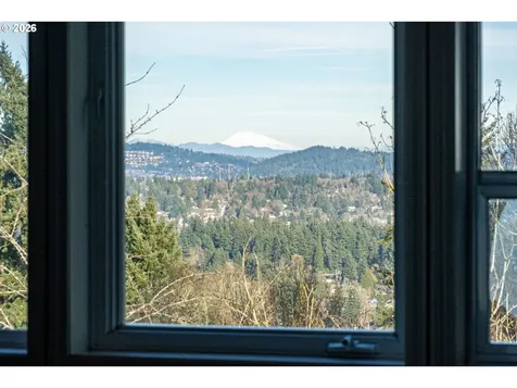 5555 Summit Street West Linn OR 97068