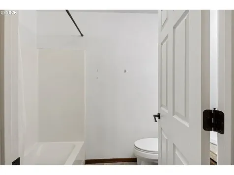 777 Oak Street Oakland OR 97462