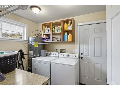 777 Oak Street Oakland OR 97462