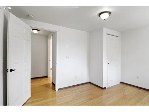 777 Oak Street Oakland OR 97462