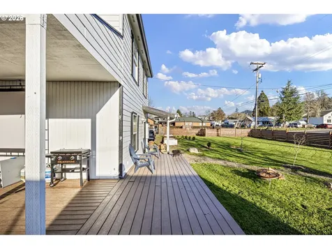777 Oak Street Oakland OR 97462