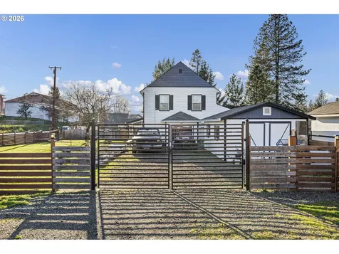 777 Oak Street Oakland OR 97462
