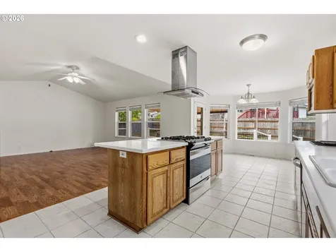 2676 Westlake Avenue Sutherlin OR 97479