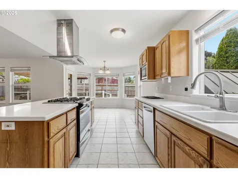 2676 Westlake Avenue Sutherlin OR 97479