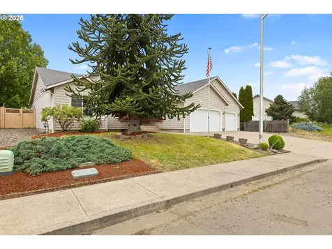 2676 Westlake Avenue Sutherlin OR 97479