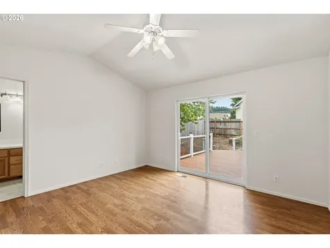 2676 Westlake Avenue Sutherlin OR 97479