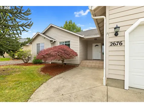 2676 Westlake Avenue Sutherlin OR 97479