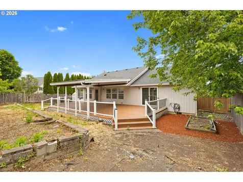 2676 Westlake Avenue Sutherlin OR 97479