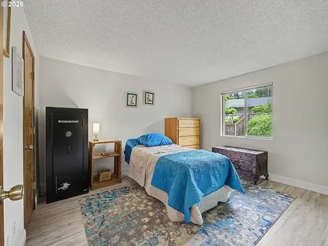 1837 NE 148th Place Portland OR 97230