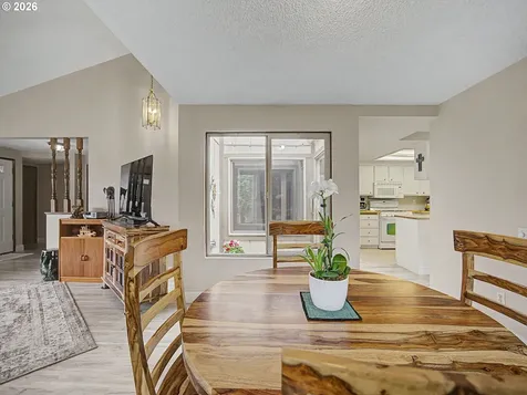 1837 NE 148th Place Portland OR 97230