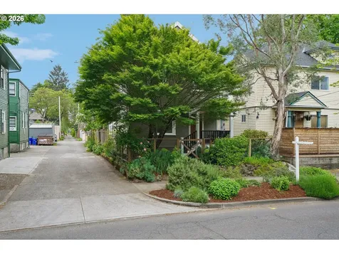 71 NE Alberta Street Portland OR 97211