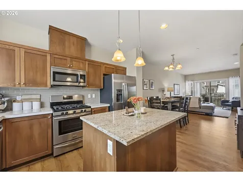 28526 SW Paris Avenue Wilsonville OR 97070