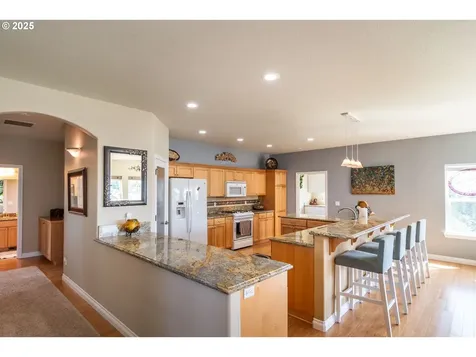 1000 Windy Mountain Lane Oakland OR 97462