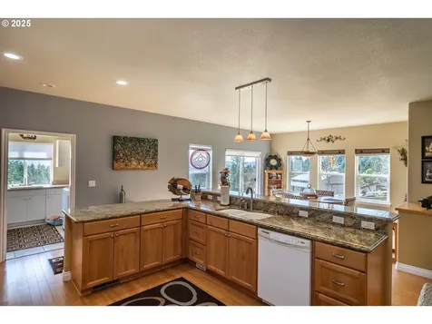 1000 Windy Mountain Lane Oakland OR 97462