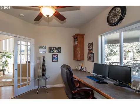 1000 Windy Mountain Lane Oakland OR 97462