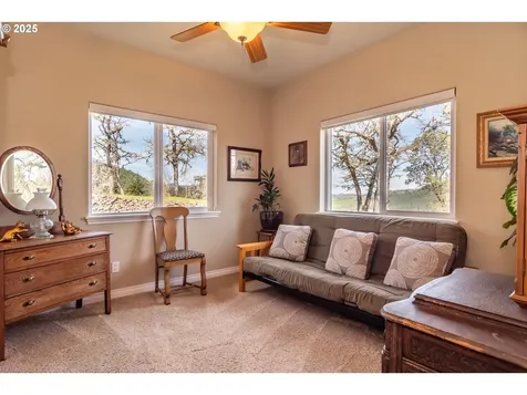1000 Windy Mountain Lane Oakland OR 97462