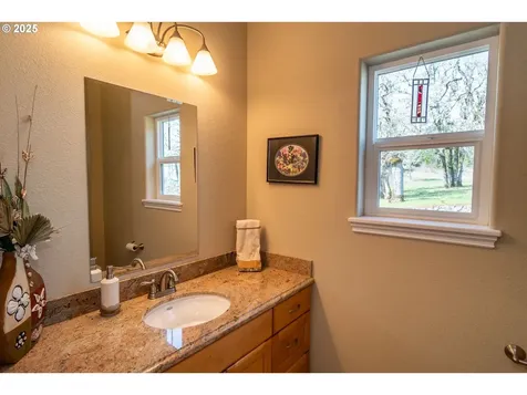 1000 Windy Mountain Lane Oakland OR 97462