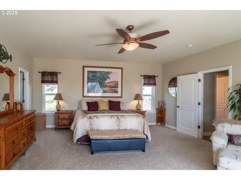 1000 Windy Mountain Lane Oakland OR 97462
