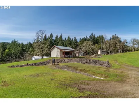 1000 Windy Mountain Lane Oakland OR 97462