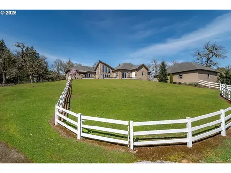 1000 Windy Mountain Lane Oakland OR 97462