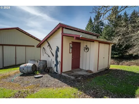 1000 Windy Mountain Lane Oakland OR 97462