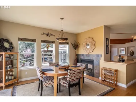 1000 Windy Mountain Lane Oakland OR 97462