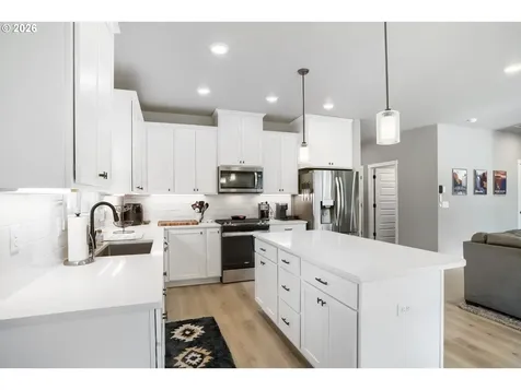 12815 NE 64th Avenue Vancouver WA 98686