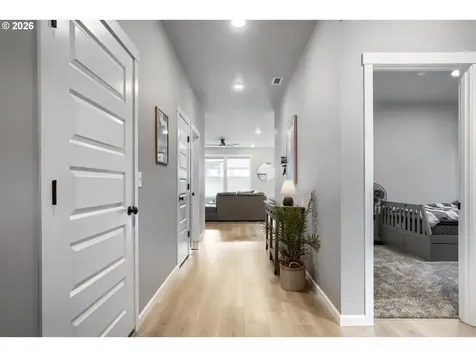 12815 NE 64th Avenue Vancouver WA 98686