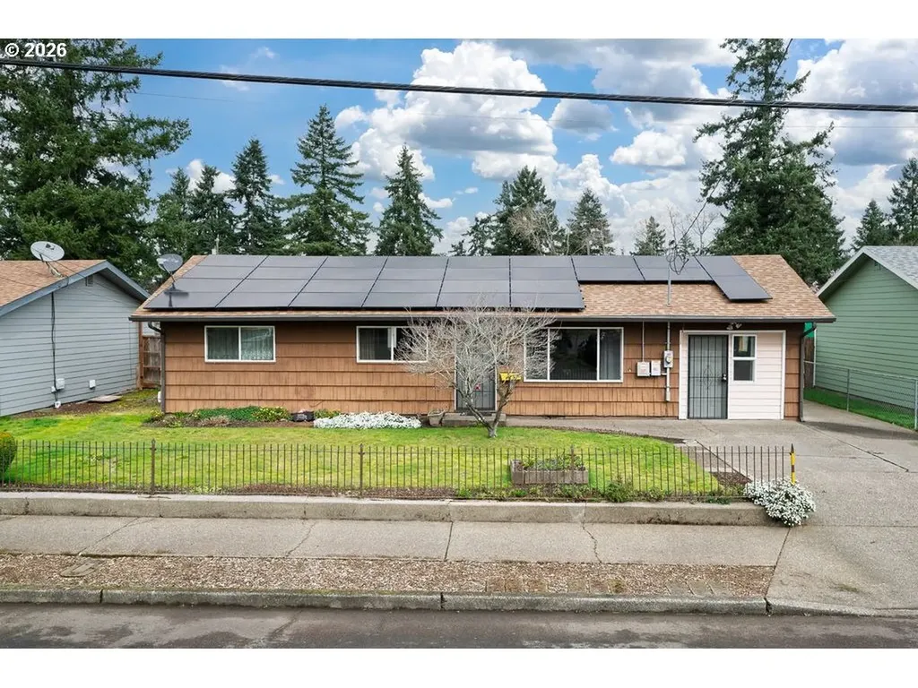 6943 SE Tenino Street Portland OR 97206