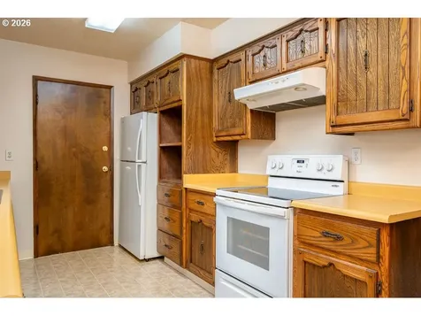 6943 SE Tenino Street Portland OR 97206