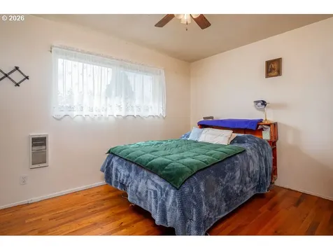 6943 SE Tenino Street Portland OR 97206