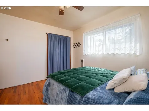 6943 SE Tenino Street Portland OR 97206