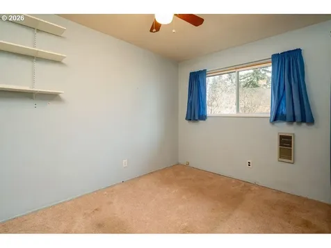 6943 SE Tenino Street Portland OR 97206