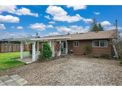 6943 SE Tenino Street Portland OR 97206