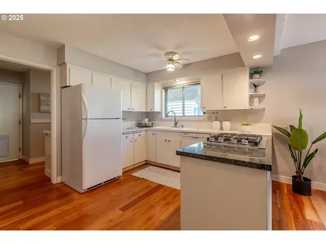 8847 SW Bohmann Parkway Portland OR 97223