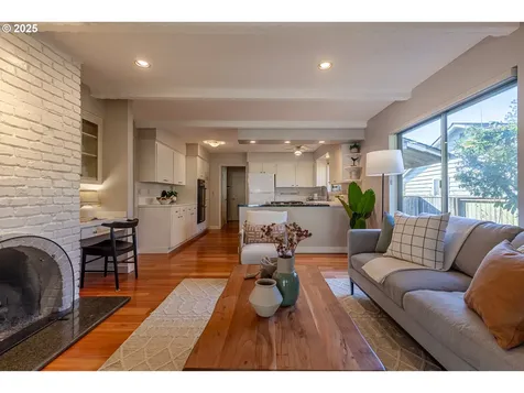 8847 SW Bohmann Parkway Portland OR 97223