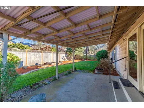 8847 SW Bohmann Parkway Portland OR 97223