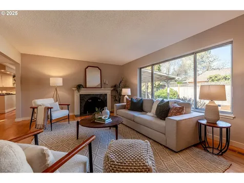 8847 SW Bohmann Parkway Portland OR 97223
