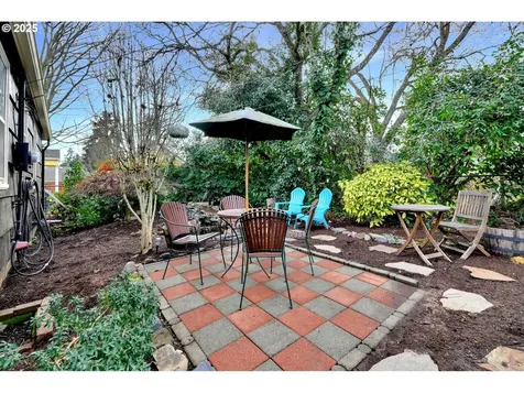 872 Polk Street Eugene OR 97402